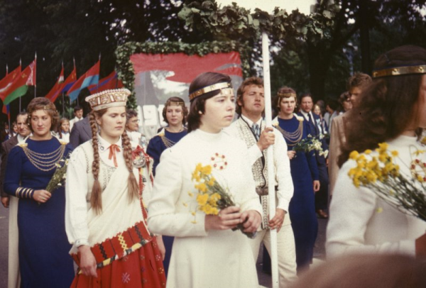 XVII Vispārējo latviešu dziesmu un deju svētku gājiens